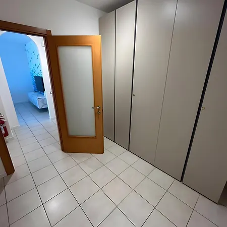 Ca'vio Pool דירה *